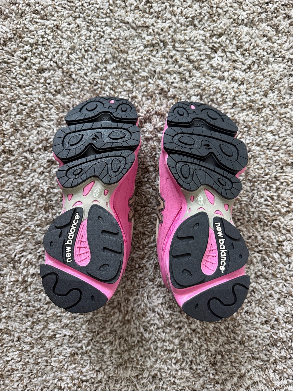 New Balance 1000 Pink Green Cream Running Sneakers - Picture 4 of 10